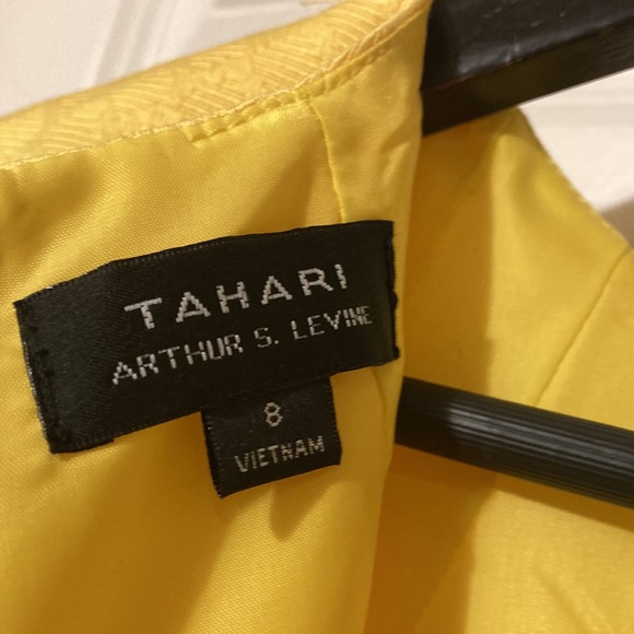 Tahari Yellow Dress- Size8 - Picture 5 of 6